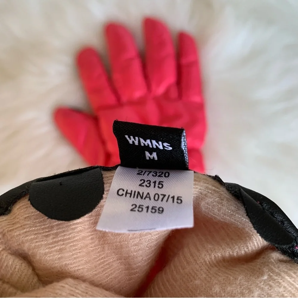 Kombi Womens Hot Pink Puffy Gloves Size Medium